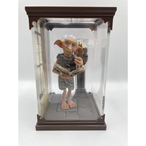 Harry Potter Collector Magical Creatures #2 Dobby Reading Book Figurine NEW - Picture 1 of 6